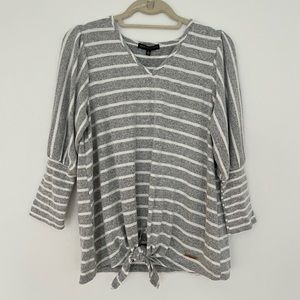 ADRIENNE VITTADINI V-Neck Striped Top